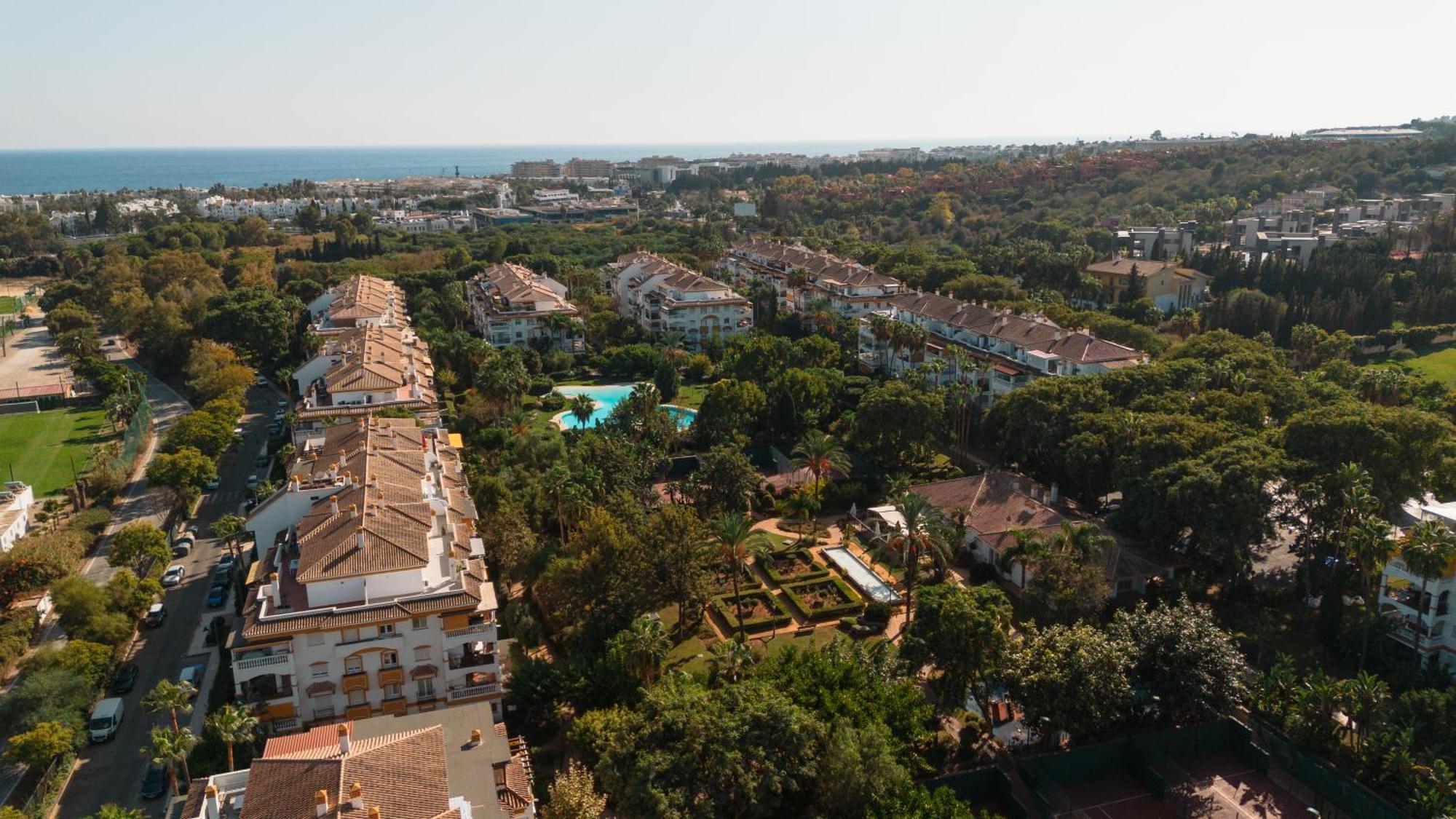 Ground Floor Holiday Apartment With Terrace And Pool In Puerto Banus, Marbella Esterno foto